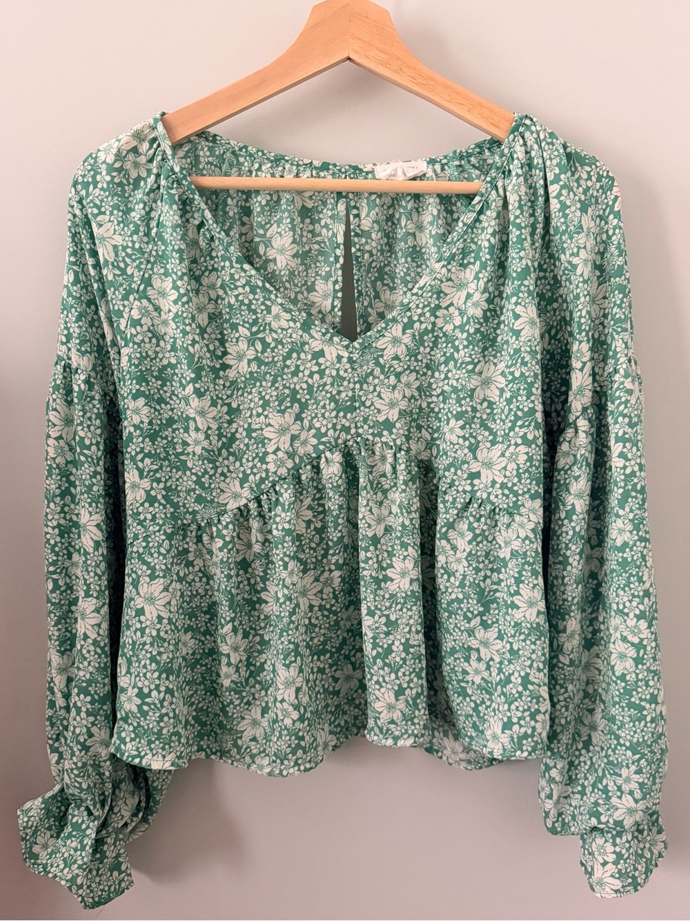 Peplum Blouse with Balloon Sleeve